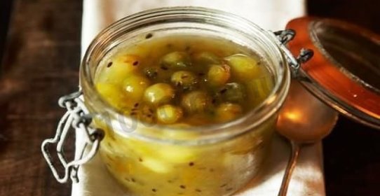 Варенье из крыжовника изумрудное