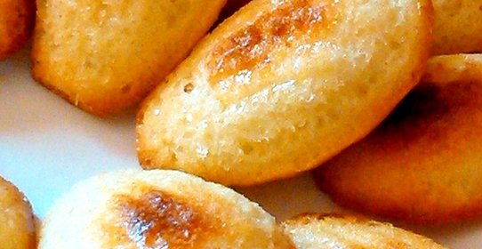 Бисквитное печенье с лимонной цедрой (Мадлен)