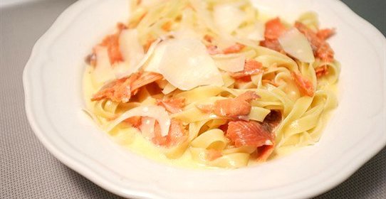 Тальятелле с лососем и виски