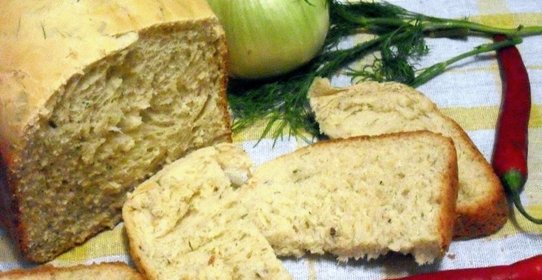 Хлеб с укропом, луком, чесноком и чили