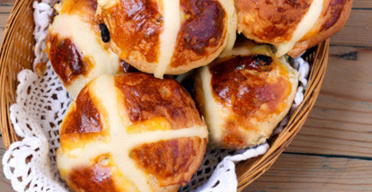 Английские крестовые булочки