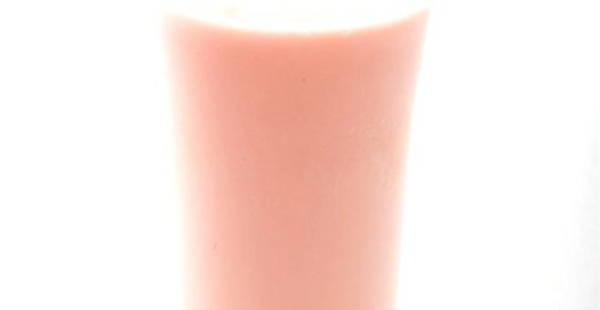 Ванильный молочный коктейль с клубникой