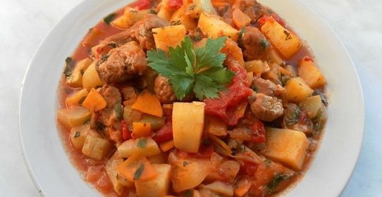 Рагу с мясом и картошкой