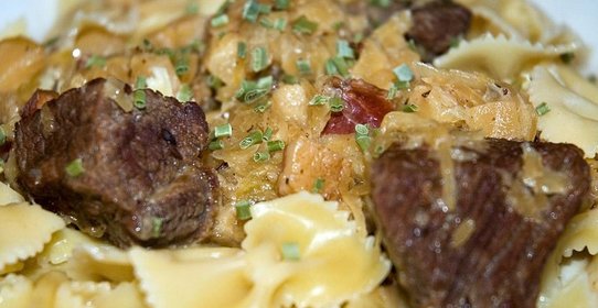 Говядина с капустой