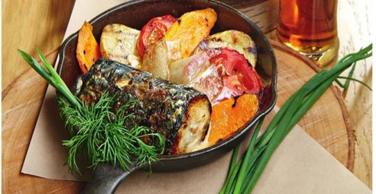 Скумбрия с овощами