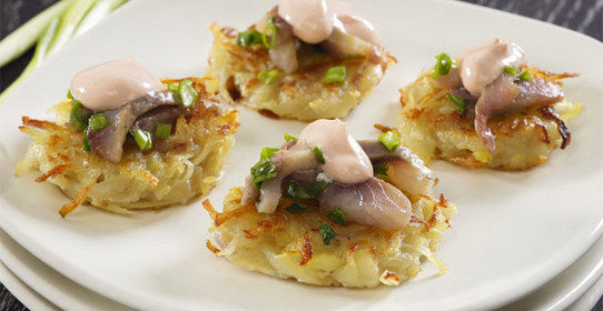 Драники с селедкой