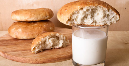 Луковые лепешки-булочки