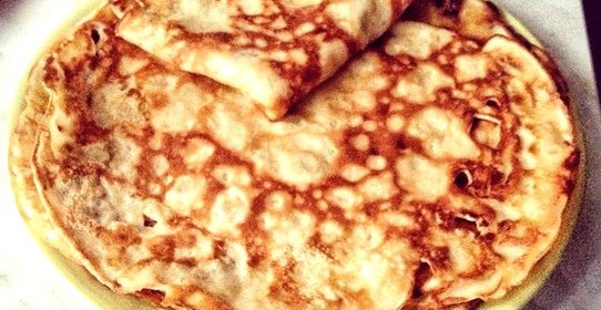 Простые тонкие блины на молоке