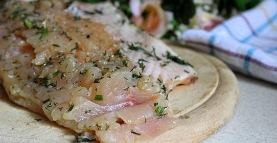 Малосольный балтийский лосось