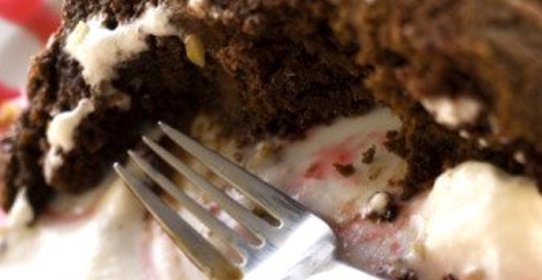 Торт с черемухой