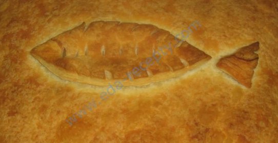 Бабушкин рыбный пирог из слоеного теста