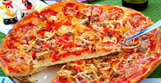 Пицца с мясным фаршем
