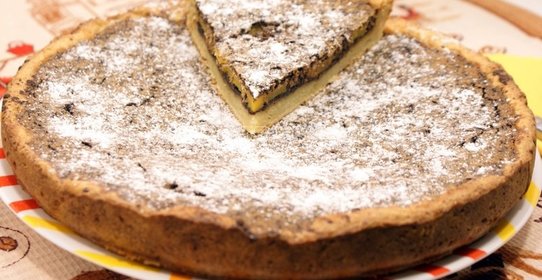 Пирог с консервированными абрикосами в духовке