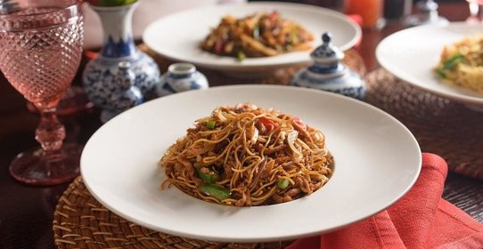 Яичная лапша с курицей