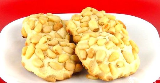 Печенье с кедровыми орешками