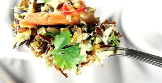 Каша карри из дикого риса с креветками