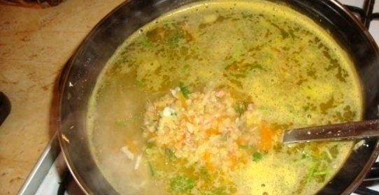 Рыбный суп с чечевицей