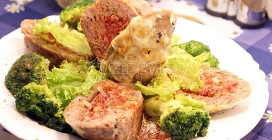 Скумбрия в соусе из шампиньонов