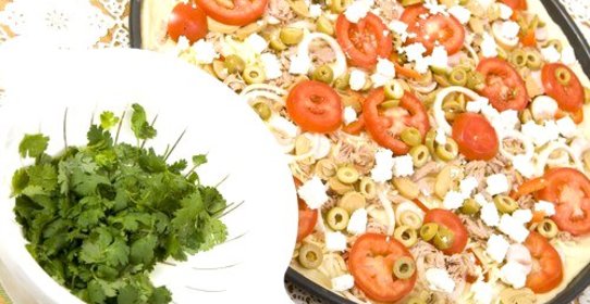 Пицца с брынзой и оливками