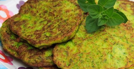 Oладьи из кабачков с фаршем