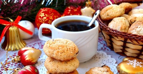 Печенье с изюмом и вяленой клюквой