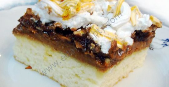 Бисквит с ореховой начинкой