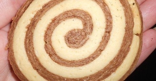 Говядина, запеченная с вишней