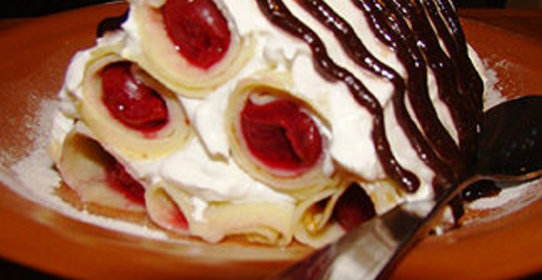 Блины с вишней