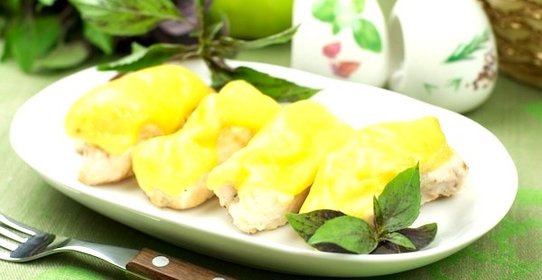 Куриные рулеты с яблоком