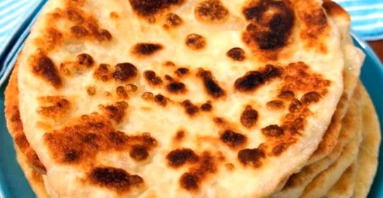 Хычины - лепешки с начинкой