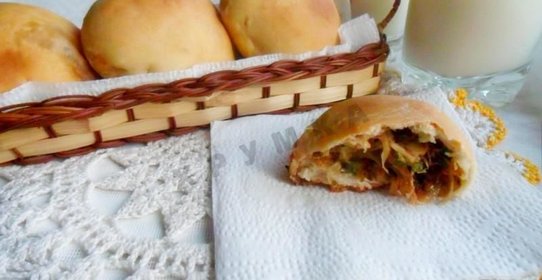 Дрожжевые пирожки с капустой и яйцом в духовке
