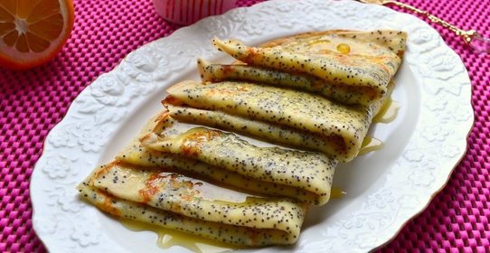 Маковые блины с цедрой лимона