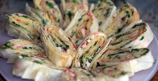 Рулет из лаваша с курицей