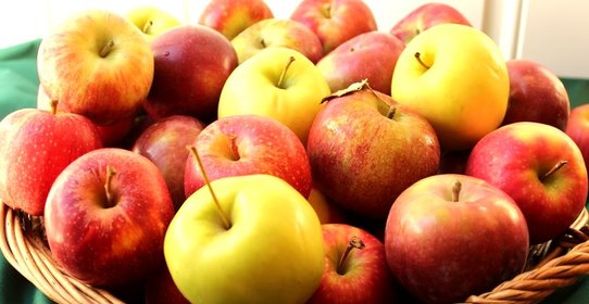 Яблоки в сиропе на зиму