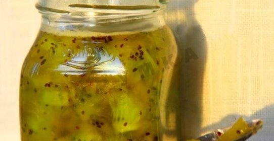 Изумрудное варенье из киви