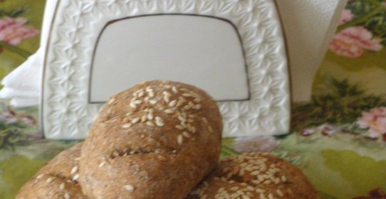 Бездрожжевой хлеб с аромат кардомона, кунжута, кориандра, тимьяна