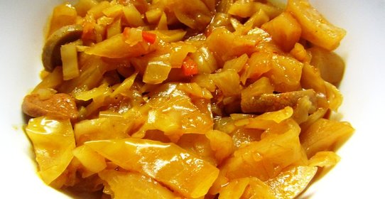 Капуста тушеная