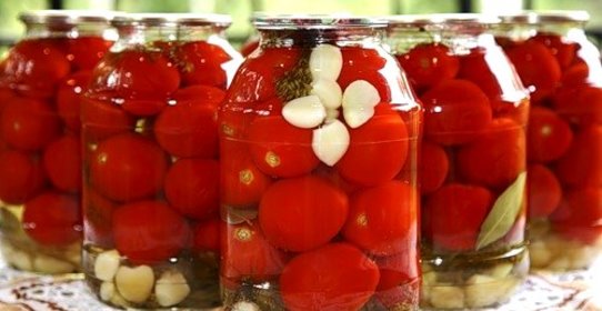 Помидоры маринованные сладкие