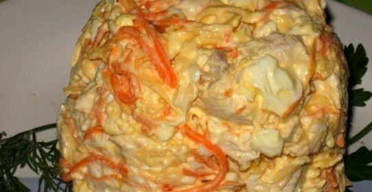 Куриный салат с морковью