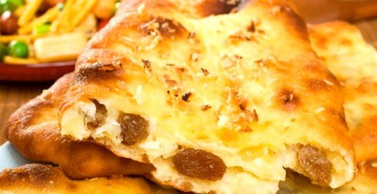 Хлеб с курагой и приправой