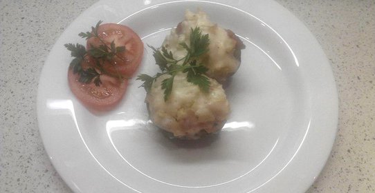 Картофельные лодочки с соусом Бешамель