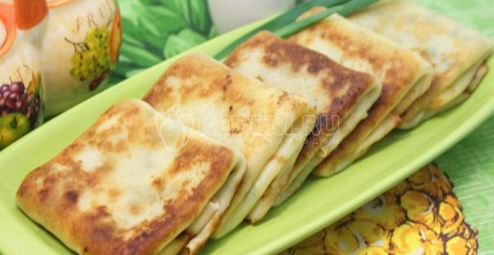 Налистники с яйцом и зеленым луком