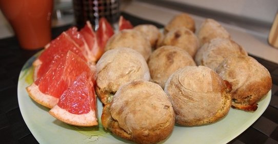 Булочки с брынзой