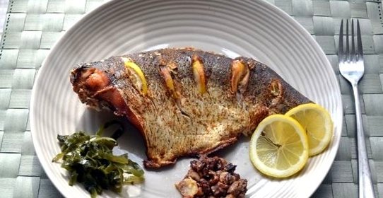 Белая рыба, запеченная в духовке