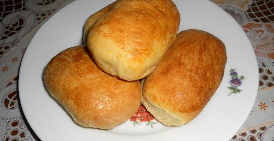 Пирожки с начинкой из квашеной капусты