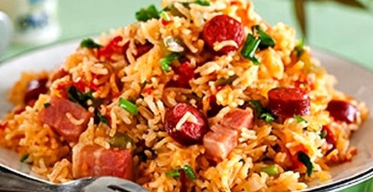 Плов с говядиной и копченостями