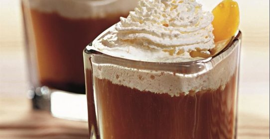 Кофейный коктейль с персиками