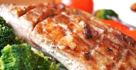 Свиные ребрышки-гриль в маринаде