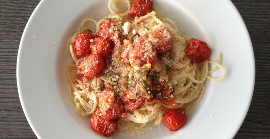 Спагетти с томатами