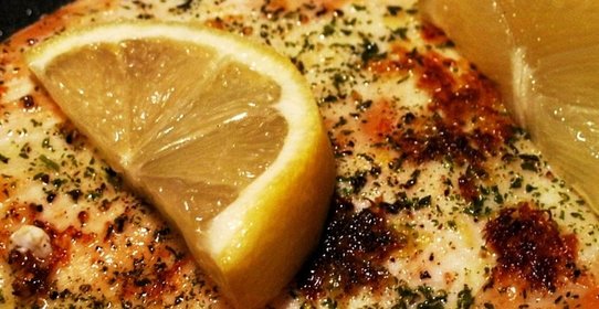 Куриное филе с лимоном и чесноком
